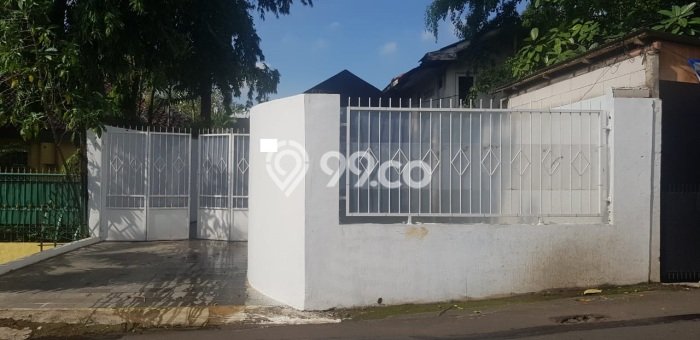 Rumah Modern di Kuningan, Jakarta Selatan, LT 300m² Bangunan 52m² Rumah Modern di Kuningan, Jakarta Selatan, LT 300m² Bangunan 52m²