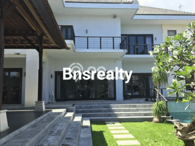 BEST PRICE! Rumah Premium di Canggu, LT 1125m2m² Bangunan 700m2m² BEST PRICE! Rumah Premium di Canggu, LT 1125m2m² Bangunan 700m2m²