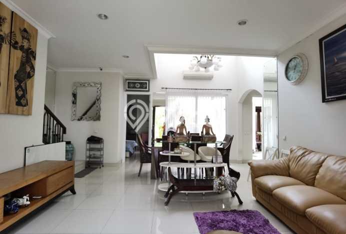 Rumah Elit Modern Tanpa Renovasi di BSD Tangerang Rumah Elit Modern Tanpa Renovasi di BSD Tangerang