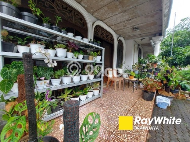 Best Deal Hunian Premium Ideal dan Luas di Kebayoran Lama, Jakarta Selatan Best Deal Hunian Premium Ideal dan Luas di Kebayoran Lama, Jakarta Selatan