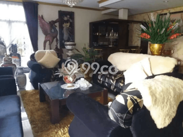 Kesempatan Investasi di Regol, Dekat Kawasan Bisnis, Bandung - 6 Kamar Tidur Kesempatan Investasi di Regol, Dekat Kawasan Bisnis, Bandung - 6 Kamar Tidur