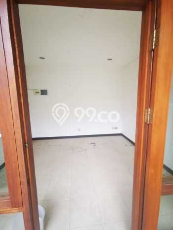 Dijual Rumah Luas Elegan Dengan View Eksklusif di Setra Duta, Bandung Dijual Rumah Luas Elegan Dengan View Eksklusif di Setra Duta, Bandung