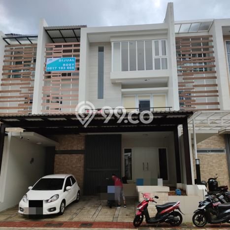 Rumah Strategis 3 KT LT 153m² di Pantai Indah Kapuk, Jakarta Utara Rumah Strategis 3 KT LT 153m² di Pantai Indah Kapuk, Jakarta Utara
