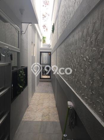 Dijual Rumah Premium dengan Fasilitas Sekitar Komplit di Matraman, Jakarta Timur Dijual Rumah Premium dengan Fasilitas Sekitar Komplit di Matraman, Jakarta Timur