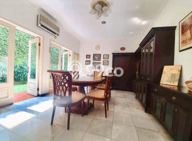 Dijual Hunian Mewah dengan Fasilitas Sekitar Lengkap di Kebayoran Baru, Jakarta Selatan Dijual Hunian Mewah dengan Fasilitas Sekitar Lengkap di Kebayoran Baru, Jakarta Selatan