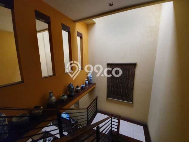 Rumah Luxury Modern Tanpa Renovasi di Lebak Bulus Jakarta Selatan Rumah Luxury Modern Tanpa Renovasi di Lebak Bulus Jakarta Selatan