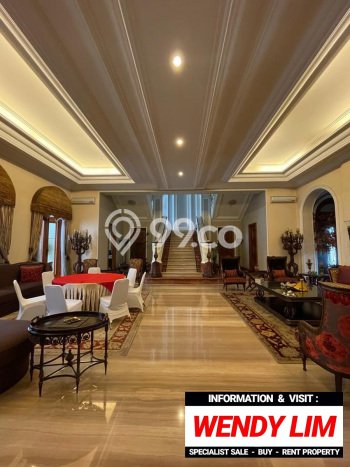 Ready to Use! Luxury House LT 1050m2 Desain Modern di Kuningan Ready to Use! Luxury House LT 1050m2 Desain Modern di Kuningan