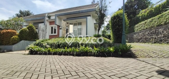 KESEMPATAN TERBAIK! Tersedia KPR Rumah Modern lokasi Rancamaya, Bogor, Luas 120m² Bangunan 51m² KESEMPATAN TERBAIK! Tersedia KPR Rumah Modern lokasi Rancamaya, Bogor, Luas 120m² Bangunan 51m²
