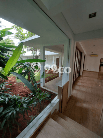 Disewakan Rumah Nyaman di Kemang LT 1335m2 / LB 560m2 Kondisi Bagus Disewakan Rumah Nyaman di Kemang LT 1335m2 / LB 560m2 Kondisi Bagus