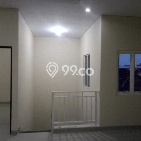 Rumah Strategis Modern Lb 140m2 di Laweyan, Solo Rumah Strategis Modern Lb 140m2 di Laweyan, Solo