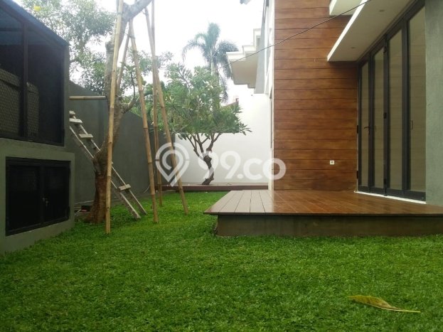 Dijual Rumah Luas Megah Dengan View Cantik di Permata Buana, Jakarta Barat Dijual Rumah Luas Megah Dengan View Cantik di Permata Buana, Jakarta Barat