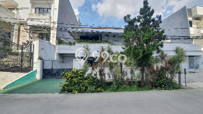 Rumah Elit LB 360m2 Siap Huni Desain Elegan di Tomang, Jakarta Barat Rumah Elit LB 360m2 Siap Huni Desain Elegan di Tomang, Jakarta Barat