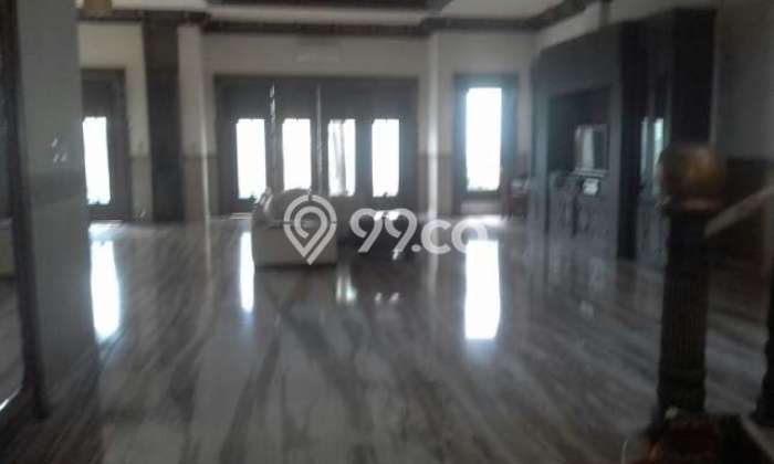 Disewakan Rumah Bagus di Menteng Harga Rp 1,2 Miliar/ Tahun Disewakan Rumah Bagus di Menteng Harga Rp 1,2 Miliar/ Tahun