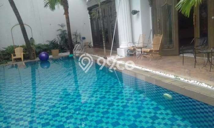 Disewakan Rumah Bagus di Menteng Harga Rp 1,2 Miliar/ Tahun Disewakan Rumah Bagus di Menteng Harga Rp 1,2 Miliar/ Tahun