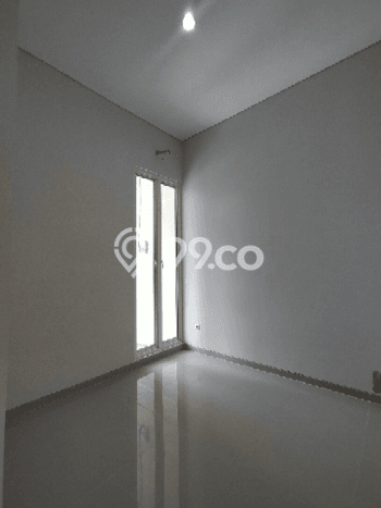 Dijual Cepat Rumah Favorit Siap Huni LB 105m2 di Rungkut, Surabaya Dijual Cepat Rumah Favorit Siap Huni LB 105m2 di Rungkut, Surabaya