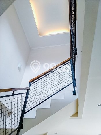 Rumah Modern Cantik 3 KT Siap Huni di Lippo Cikarang Rumah Modern Cantik 3 KT Siap Huni di Lippo Cikarang