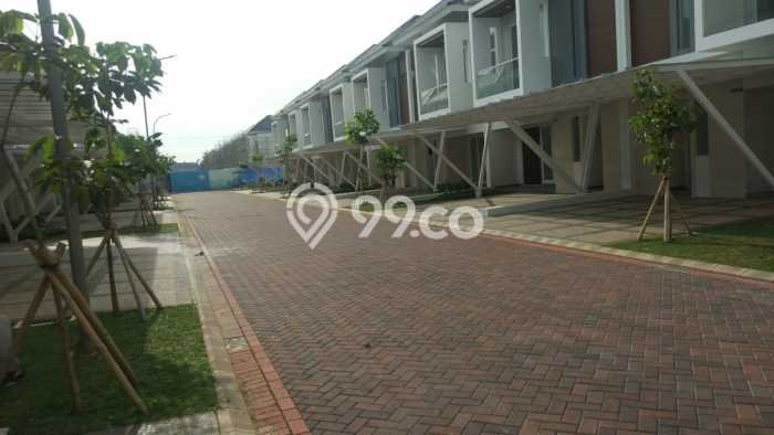 For Sale Rumah Mewah Exclusive di Cipondoh, Tangerang For Sale Rumah Mewah Exclusive di Cipondoh, Tangerang