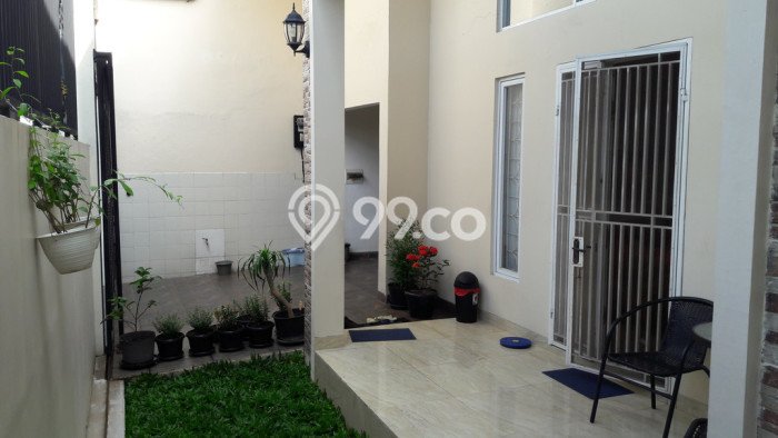 For Sale! Luxury House LT 245m2 Desain Elegan di Grogol For Sale! Luxury House LT 245m2 Desain Elegan di Grogol