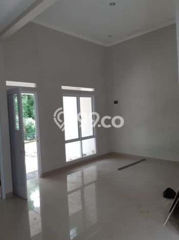 Dijual Rumah Strategis Bagus Punya 2 KT di Cimanggis Depok SHM Dijual Rumah Strategis Bagus Punya 2 KT di Cimanggis Depok SHM