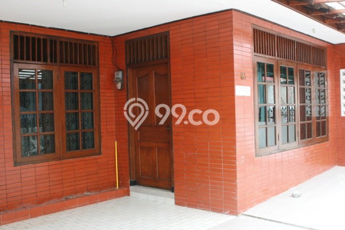 Dijual Rumah 5 Kamar Lokasi Strategis Bagus dan Strategis di Kelapa Gading Dijual Rumah 5 Kamar Lokasi Strategis Bagus dan Strategis di Kelapa Gading