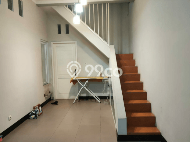 Dijual Rumah 4 Kamar Lokasi Ideal Nyaman dan Strategis di mojosongo Dijual Rumah 4 Kamar Lokasi Ideal Nyaman dan Strategis di mojosongo