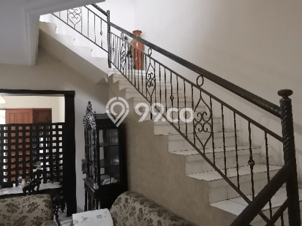 Best Deal Hunian Mewah Ideal dan Luas di Wonocolo, Surabaya Best Deal Hunian Mewah Ideal dan Luas di Wonocolo, Surabaya