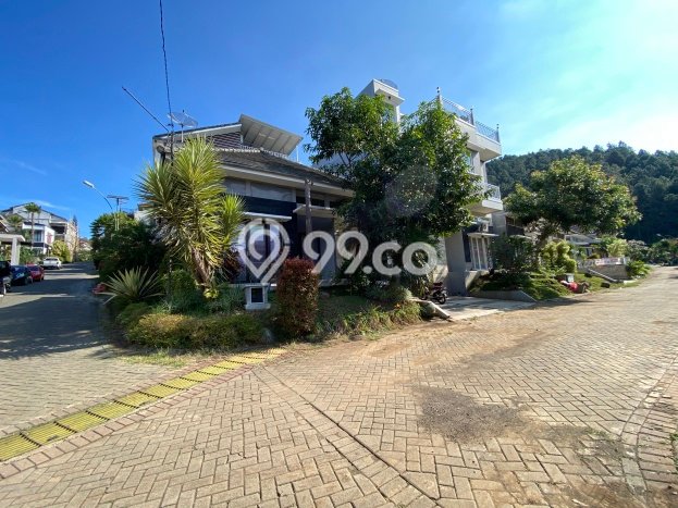Rumah Modern 2 Kamar LT 145m2 di Desa Tulungrejo Rumah Modern 2 Kamar LT 145m2 di Desa Tulungrejo