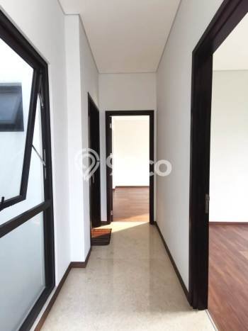 Rumah Luxury Modern Tanpa Renovasi di BSD City Tangerang Rumah Luxury Modern Tanpa Renovasi di BSD City Tangerang