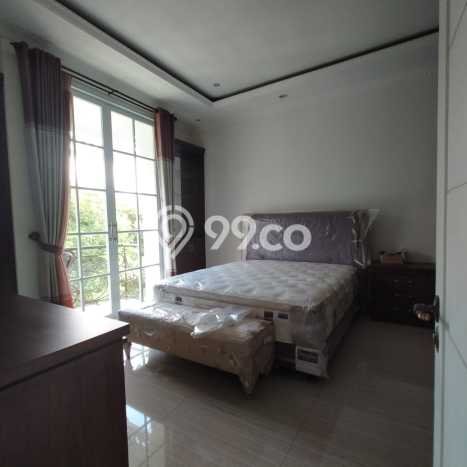 Rumah Elit Modern Tanpa Renovasi di Kayu Putih Jakarta Timur Rumah Elit Modern Tanpa Renovasi di Kayu Putih Jakarta Timur