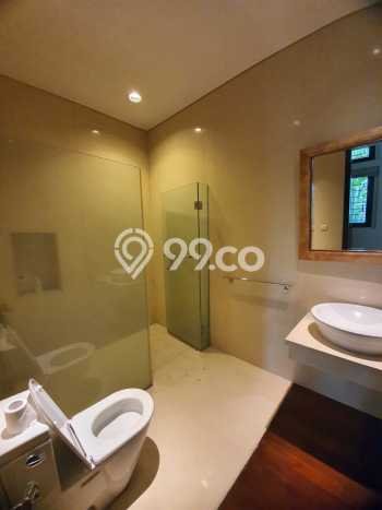 Jual Rumah Mewah Elegan Dengan View Cantik di Dago, Bandung Jual Rumah Mewah Elegan Dengan View Cantik di Dago, Bandung
