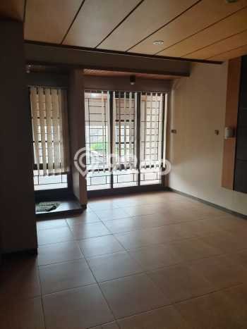 Ready to Use! Luxury House LT 175m2 Desain Elegan di Cipinang Ready to Use! Luxury House LT 175m2 Desain Elegan di Cipinang