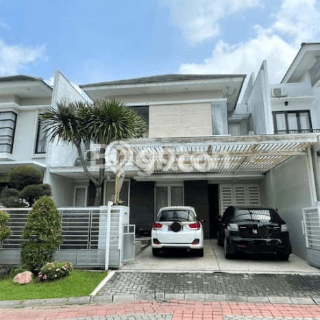 Rumah Berkualitas area Citraland, Surabaya, LT 203m² LB 300m² - HARGA NEGO! Rumah Berkualitas area Citraland, Surabaya, LT 203m² LB 300m² - HARGA NEGO!