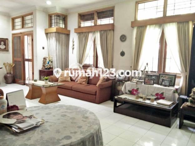 Jual Rumah Luas Megah Dengan View Cantik di Tanah Kusir, Jakarta Selatan Jual Rumah Luas Megah Dengan View Cantik di Tanah Kusir, Jakarta Selatan