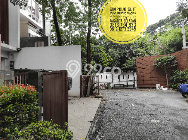 Rumah Siap Huni lokasi Simprug, Jakarta Selatan, LT 239m² Bangunan 400m² Rumah Siap Huni lokasi Simprug, Jakarta Selatan, LT 239m² Bangunan 400m²