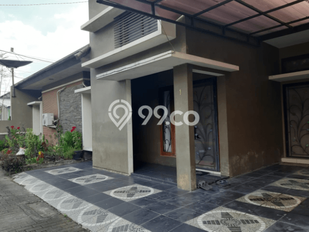 Rumah Modern Cantik 4 Kamar Bisa Langsung Pindah di Gentan Rumah Modern Cantik 4 Kamar Bisa Langsung Pindah di Gentan