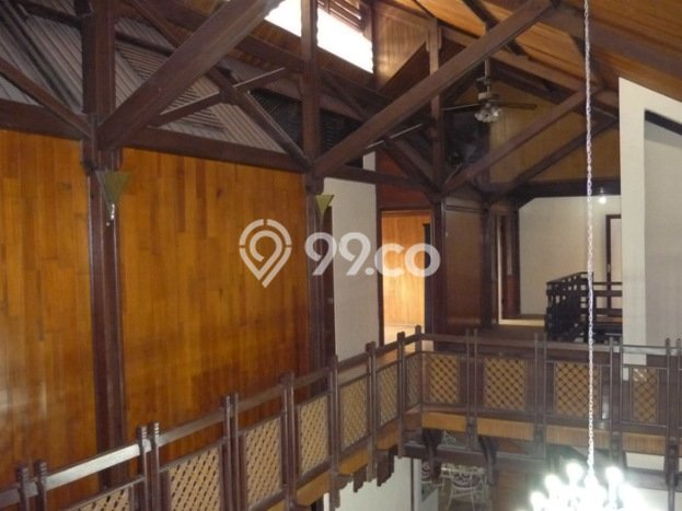 Rumah Elit Modern Tanpa Renovasi di Pulomas Jakarta Timur Rumah Elit Modern Tanpa Renovasi di Pulomas Jakarta Timur