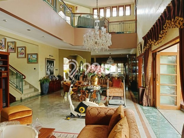 Rumah Eksklusif Dijual LT 1200m2 di Bekasi Barat, Bekasi Rumah Eksklusif Dijual LT 1200m2 di Bekasi Barat, Bekasi