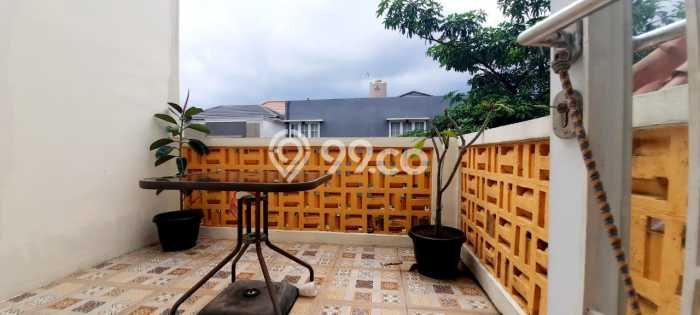 Rumah Strategis Modern Lb 200m2 di Cinere, Depok Rumah Strategis Modern Lb 200m2 di Cinere, Depok
