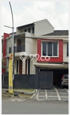 Hunian Mewah LB 270m2 Siap Huni Desain Elegan di Bintaro, Tangerang Selatan Hunian Mewah LB 270m2 Siap Huni Desain Elegan di Bintaro, Tangerang Selatan