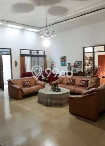 Hunian Elit LB 213m2 Siap Huni Desain Elegan di Peterongan, Semarang Hunian Elit LB 213m2 Siap Huni Desain Elegan di Peterongan, Semarang