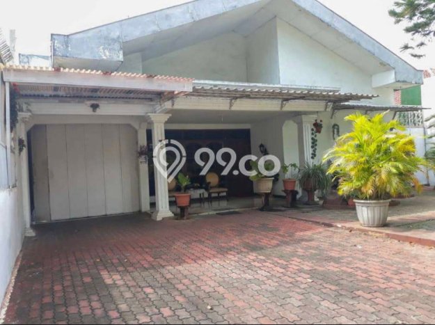 Hunian Elit LB 213m2 Siap Huni Desain Elegan di Peterongan, Semarang Hunian Elit LB 213m2 Siap Huni Desain Elegan di Peterongan, Semarang