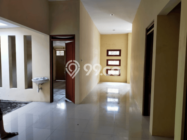 Lokasi terbaik! Rumah siap huni dikontrakkan di Manahan LB 200m2 Lokasi terbaik! Rumah siap huni dikontrakkan di Manahan LB 200m2