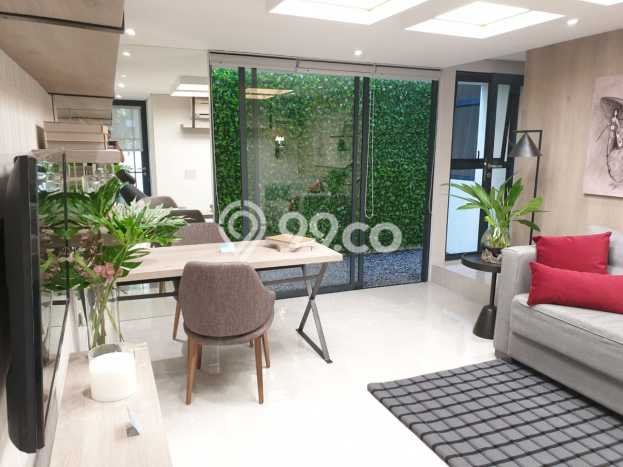 For Sale! Luxury House LT 84m2 Desain Modern di BSD For Sale! Luxury House LT 84m2 Desain Modern di BSD