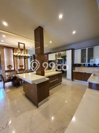 Dijual Rumah Luas Elegan Dengan View Cantik di Pondok Indah, Jakarta Selatan Dijual Rumah Luas Elegan Dengan View Cantik di Pondok Indah, Jakarta Selatan