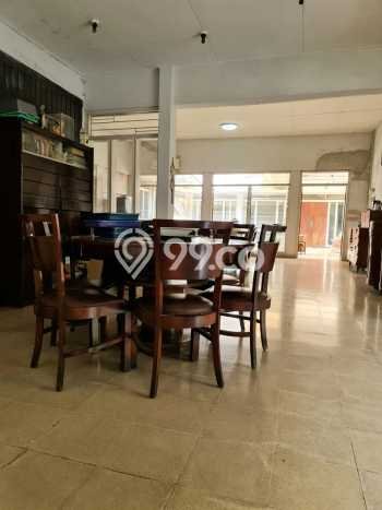 Rumah Elit LB 575m2 Siap Huni Desain Elegan di Tomang, Jakarta Barat Rumah Elit LB 575m2 Siap Huni Desain Elegan di Tomang, Jakarta Barat