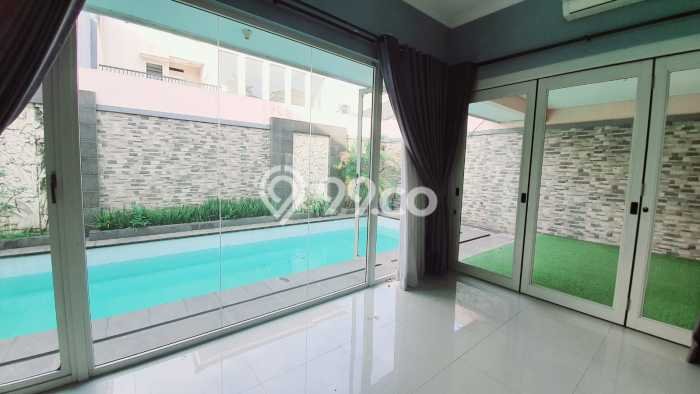 Jual Rumah Luas Megah Dengan View Cantik di Alam Sutera, Tangerang Jual Rumah Luas Megah Dengan View Cantik di Alam Sutera, Tangerang