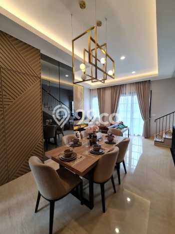 Dijual Rumah Luas Megah Dengan View Cantik di Alam Sutera, Tangerang Dijual Rumah Luas Megah Dengan View Cantik di Alam Sutera, Tangerang