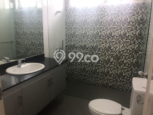 Rumah Kontrakan Jakarta Selatan LT 1300m2 LB 650m2 Kawasan Kemang Rumah Kontrakan Jakarta Selatan LT 1300m2 LB 650m2 Kawasan Kemang