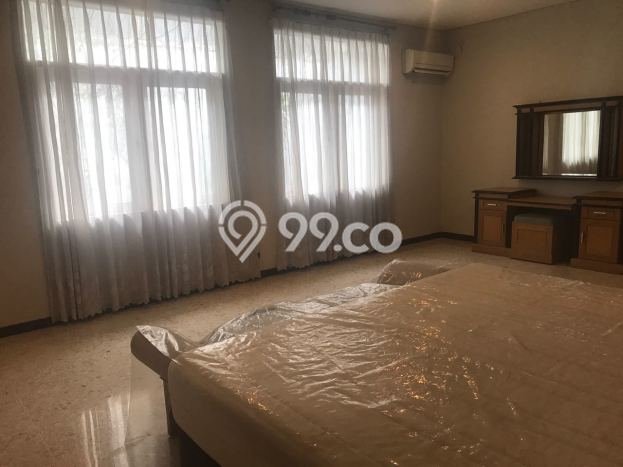 Rumah Kontrakan Jakarta Selatan LT 1300m2 LB 650m2 Kawasan Kemang Rumah Kontrakan Jakarta Selatan LT 1300m2 LB 650m2 Kawasan Kemang