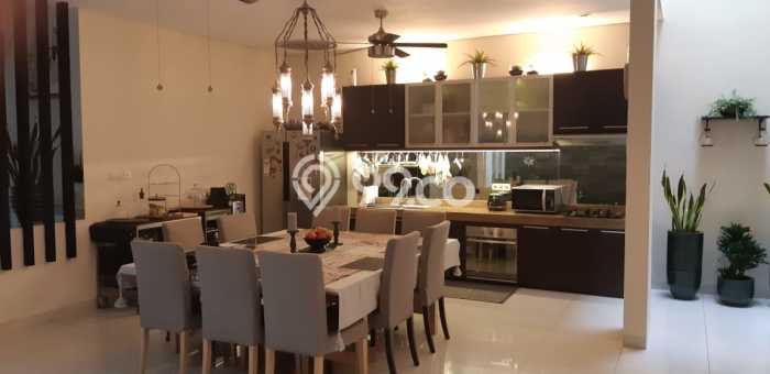Hunian Mewah LB 300m2 Siap Huni Desain Elegan di Pondok Indah, Jakarta Selatan Hunian Mewah LB 300m2 Siap Huni Desain Elegan di Pondok Indah, Jakarta Selatan